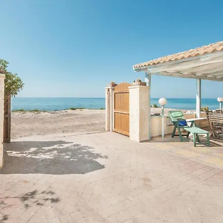 Casa In Riva Al Mare 2 *